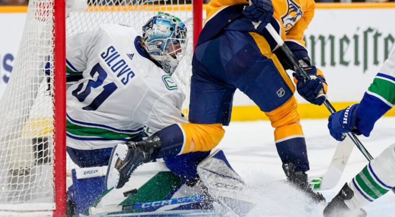 Vancouver Canucks Sweep Predators, Advance to Second Round