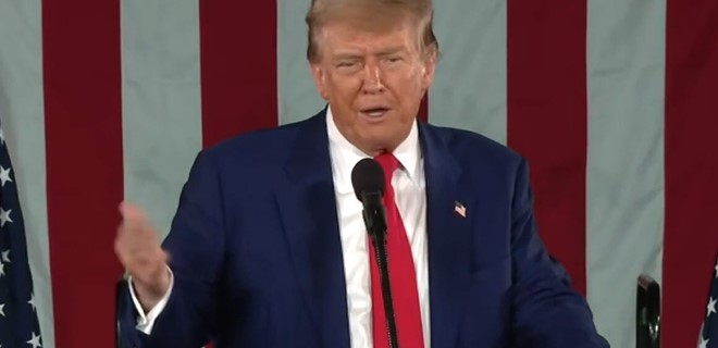 Trump Embarrasses Himself in Wisconsin Rally