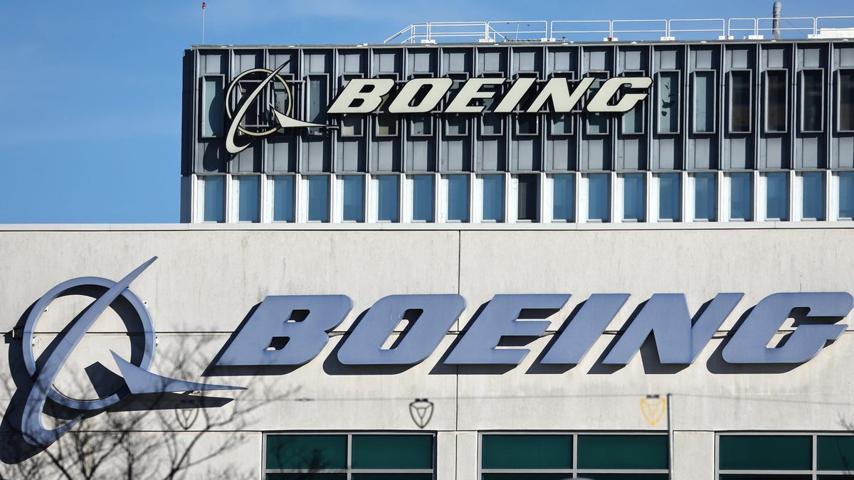SEC Probing Boeing’s Safety Claims Amid Investigation