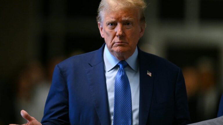 Trump Offers to Reverse Biden’s Pro-EV Policies for $1 Billion