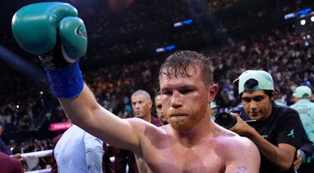 Canelo Alvarez retains super middleweight title in dominant performance