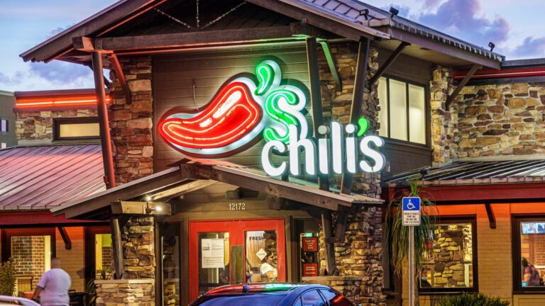 Chain Restaurants Facing Closure Amid Rising Costs