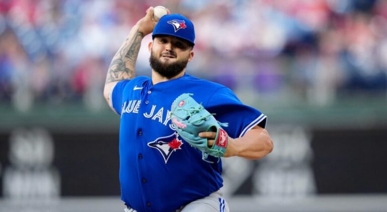 Toronto Blue Jays Activate Alek Manaoh Before Start