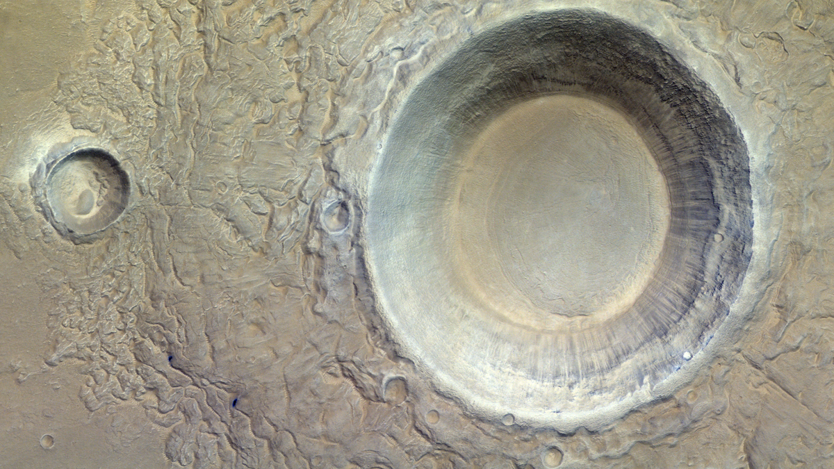 Massive Mars Impact Crater Revealed