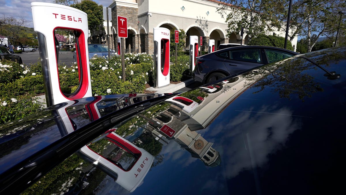 Automakers Finally Agree on North American Charging Standard