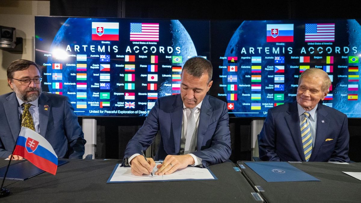 Two More Nations Sign NASA’s Artemis Accords