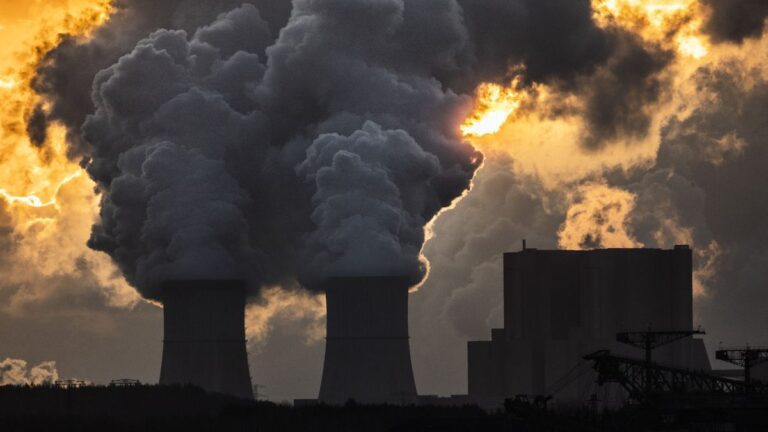 Human activities drive global warming to alarming levels